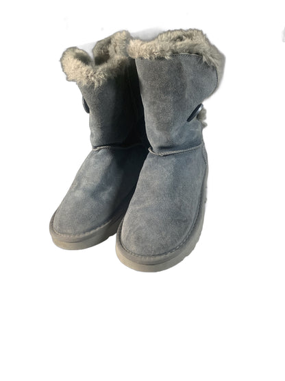 UGG Bailey Button sheepskin boot