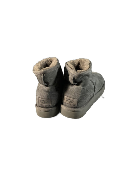 UGG Classic Ultra Mini or Classic Min boot