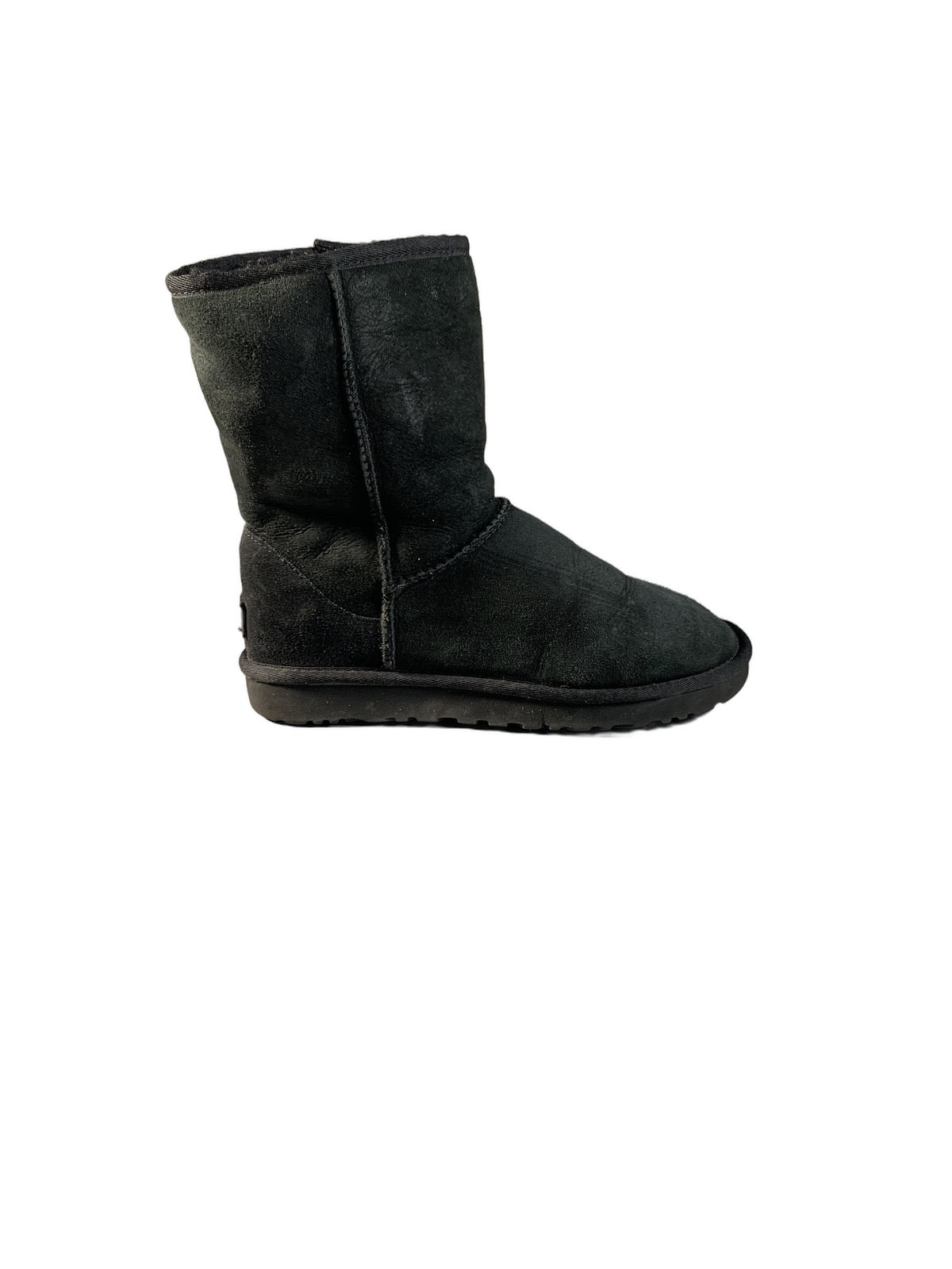 UGG Classic Short sheepskin and suede winter boot4