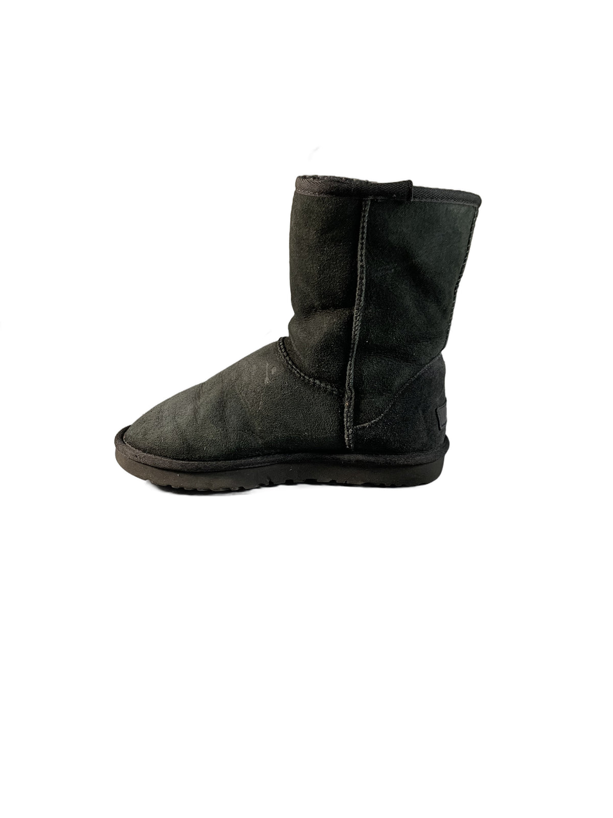 UGG Classic Short sheepskin and suede winter boot4