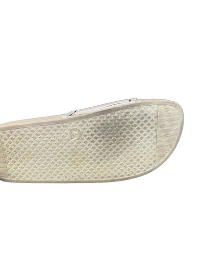 Fila off White Slipper