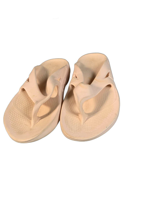 OOFOS Women Pink Slipper