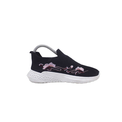 X-touch Black Slip On