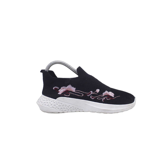X-touch Black Slip On