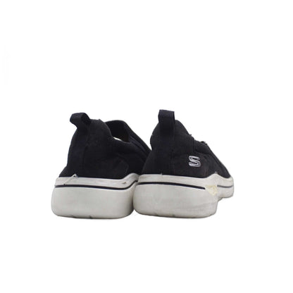 SK Arch Fit Black Slip On