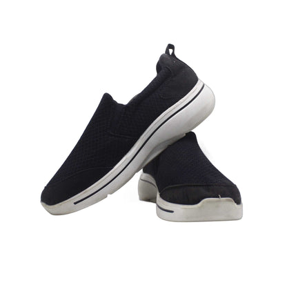 SK Arch Fit Black Slip On