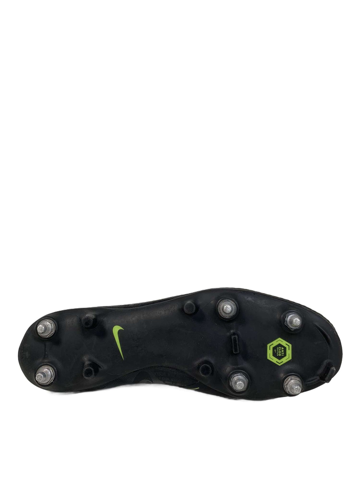 Nike Phantom Football Cleat