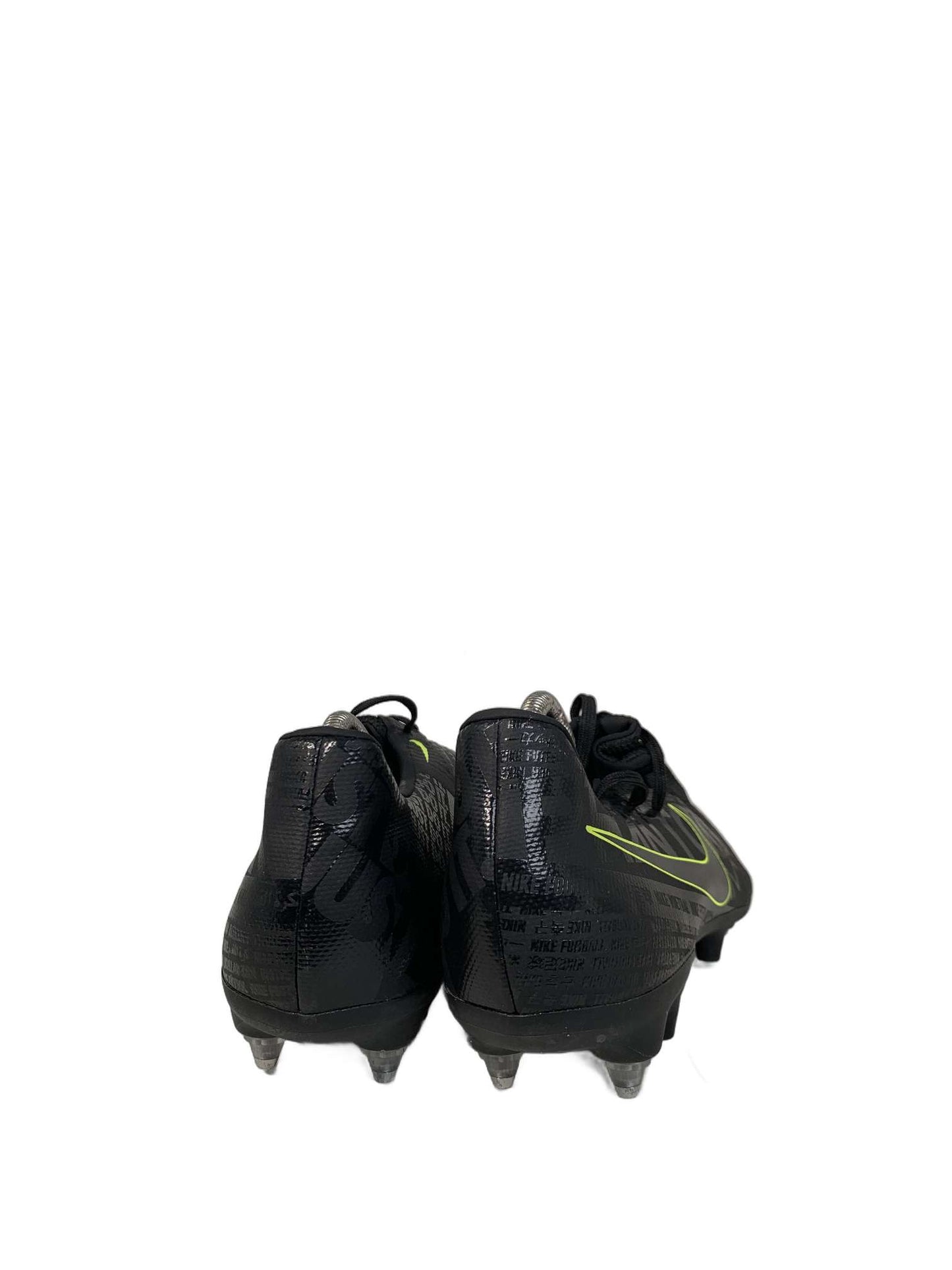 Nike Phantom Football Cleat