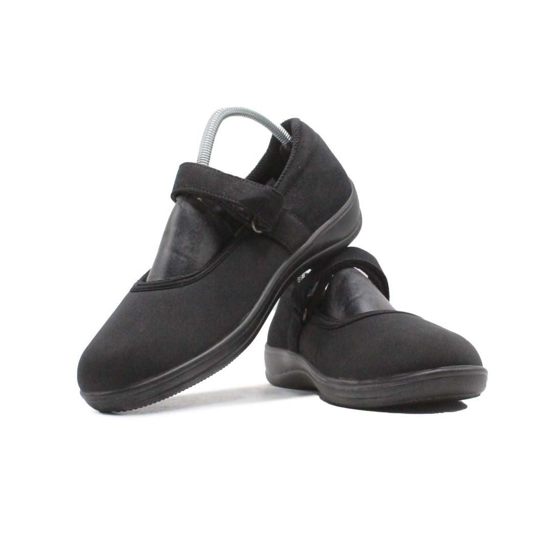 ORTHOFEET Springfield Stretch Black