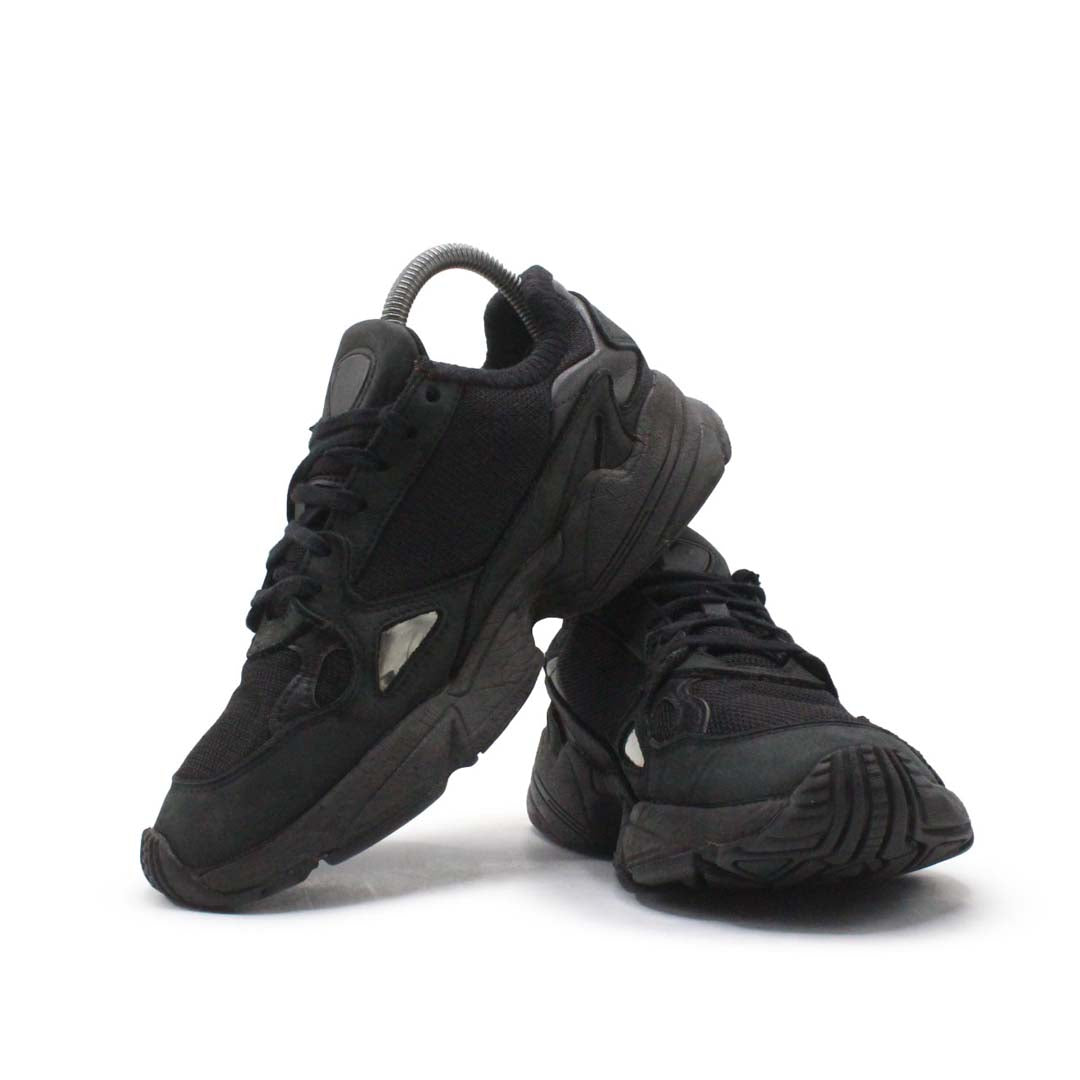 ADIDAS FALCON Core Black Core Black Grey Five1