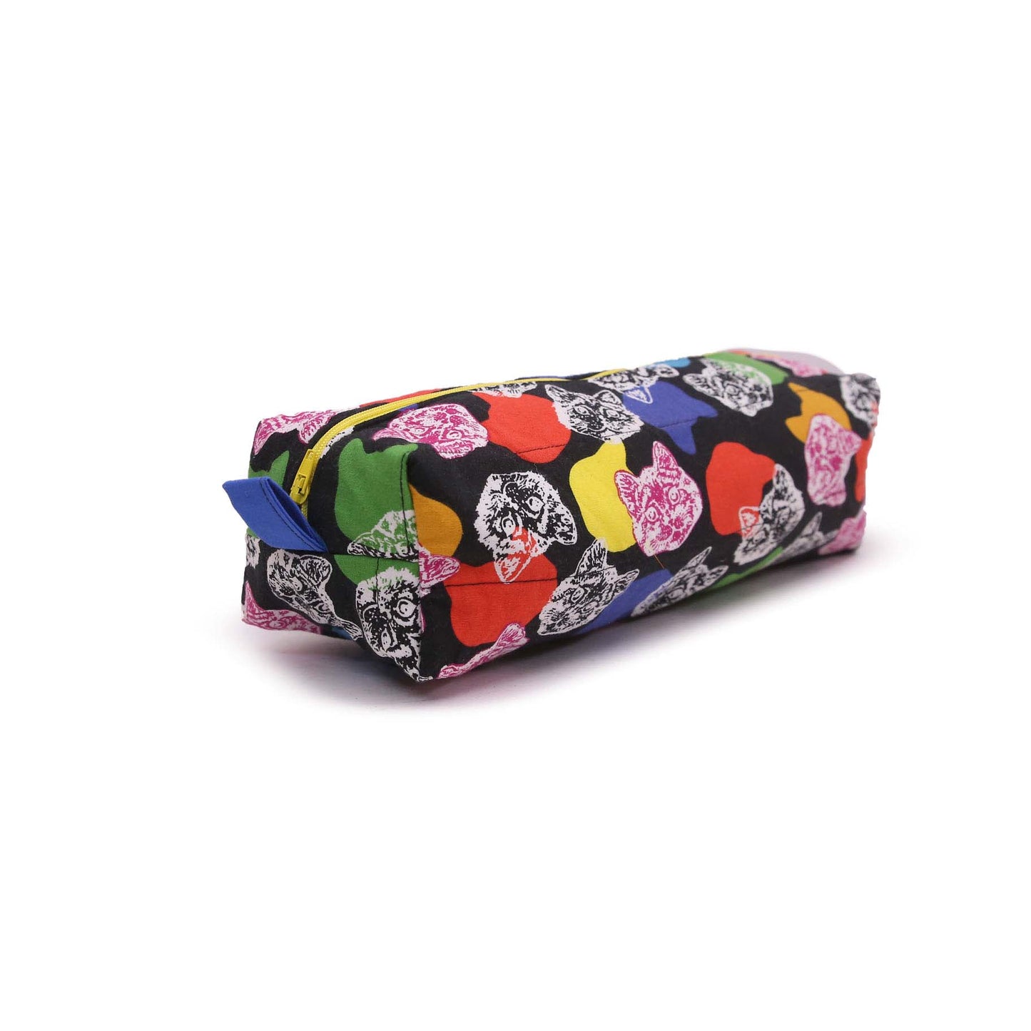 FLOWERED MESHED POUCH