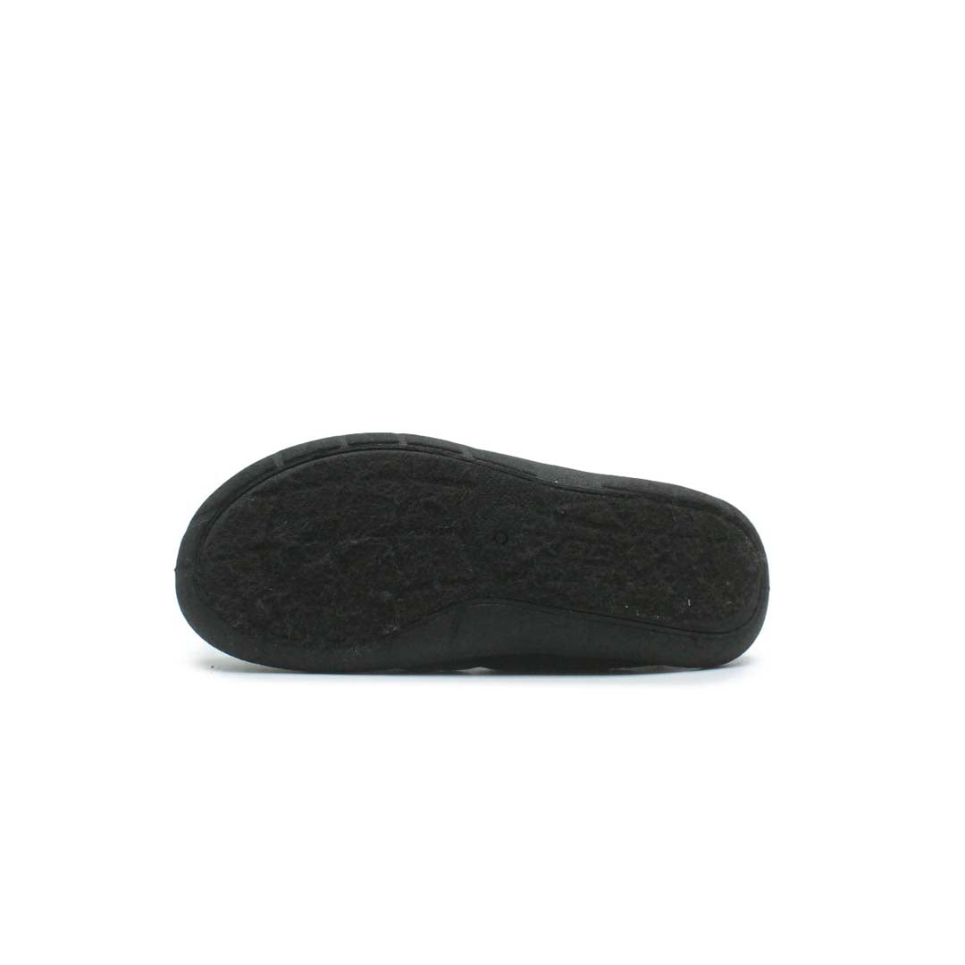 DBX KIDS BLACK SLIP ON