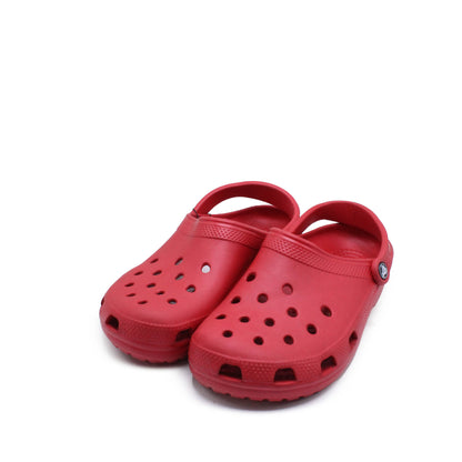 CLASSIC RED CROCS