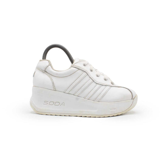 SODA WOMEN WALKING SHOE