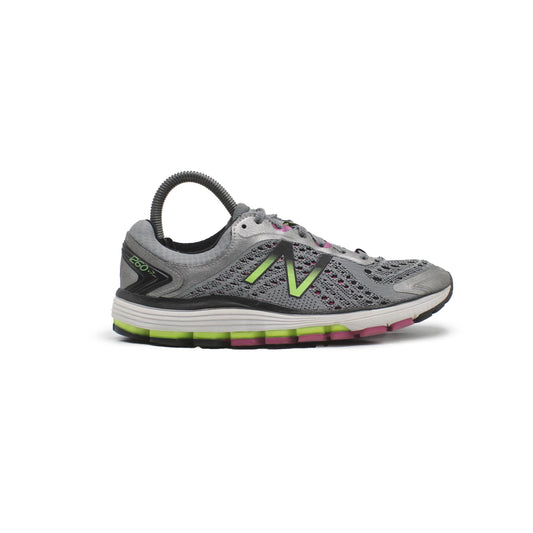 NEW BALANCE 1260 V7 RUNNING SHOE