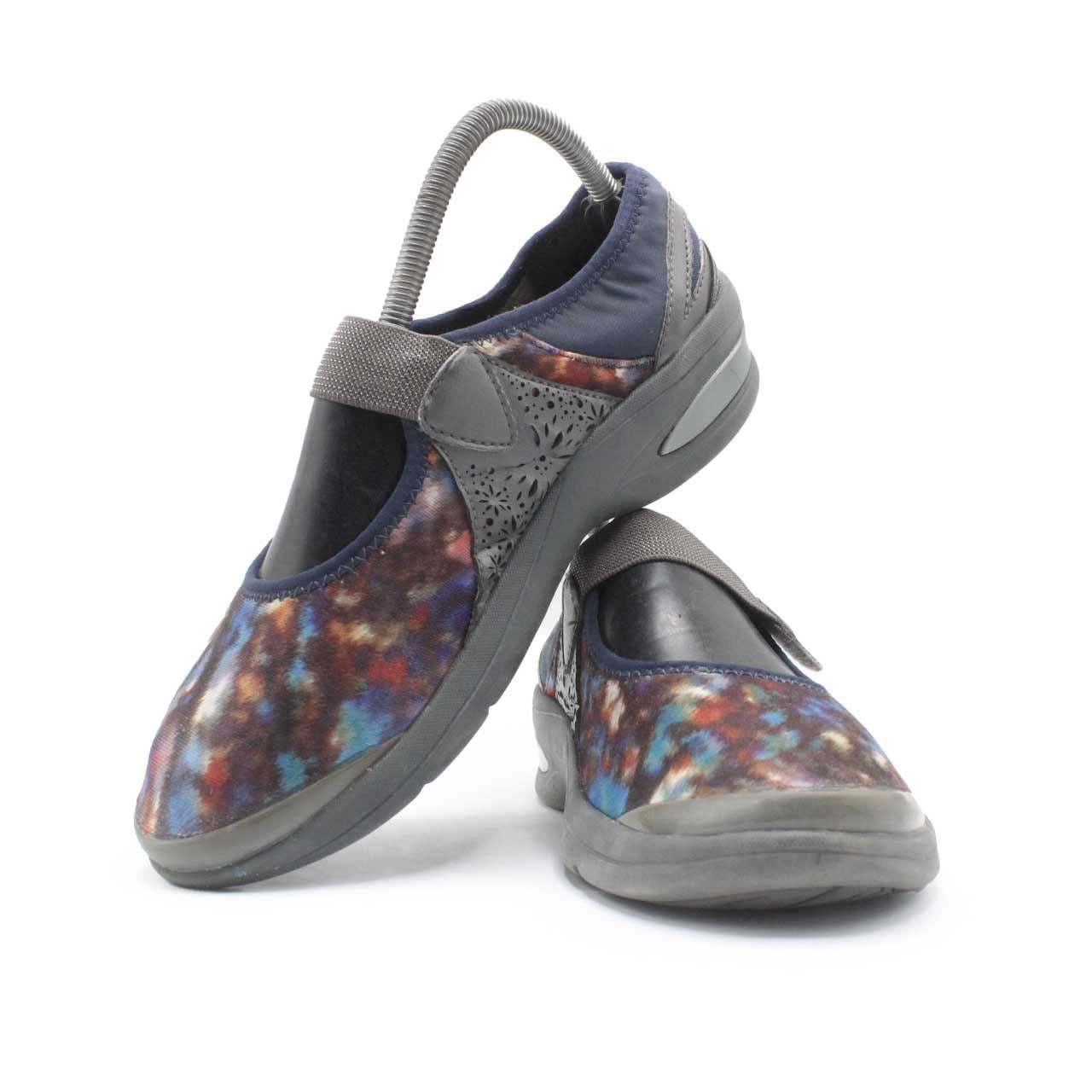 Bzees Reign Multicolored Casual Shoe