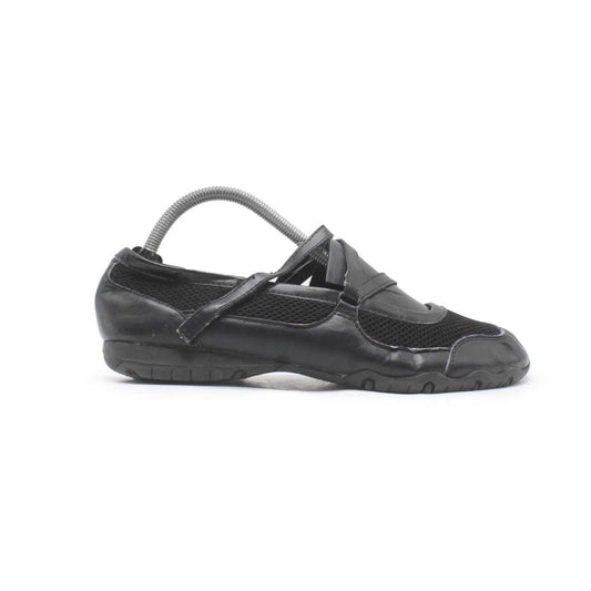 CROSS TREKKERS CASUAL SHOE