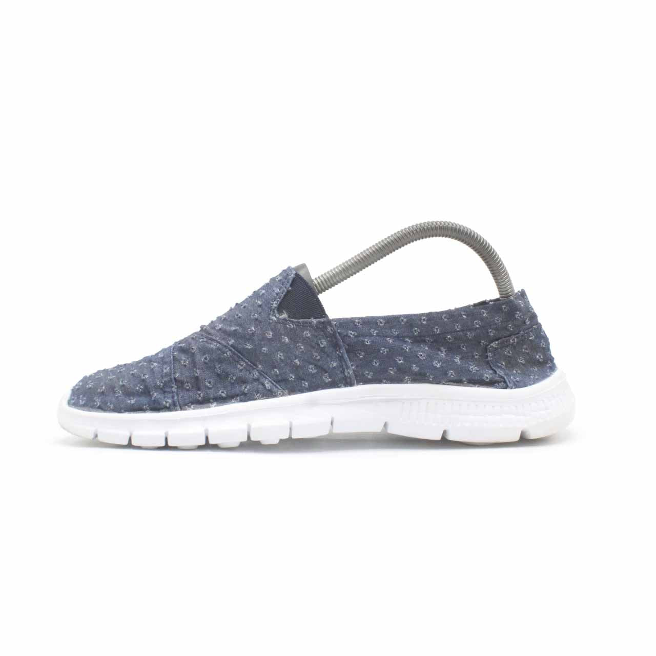 MELLY WEBBER WOMEN SLIP ON