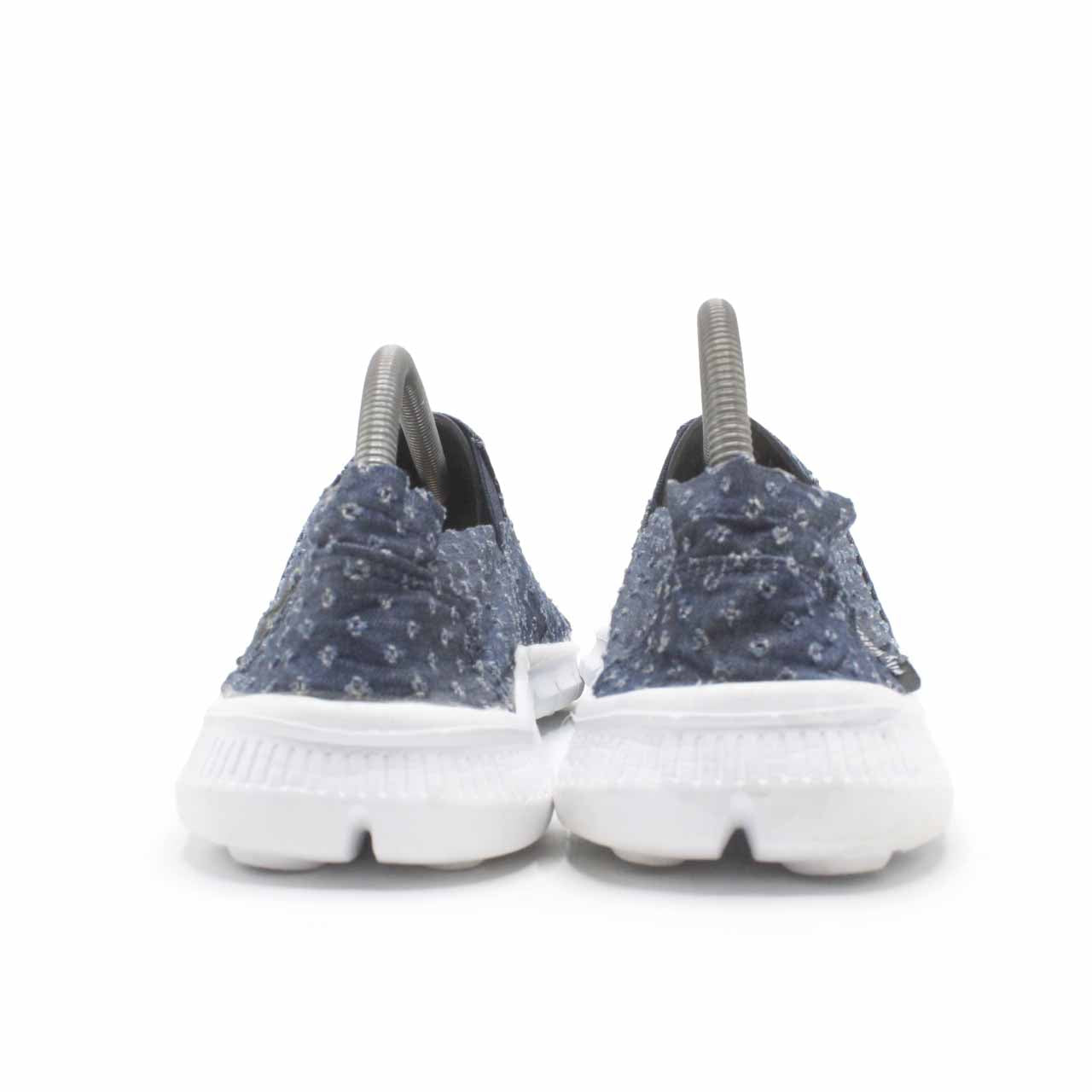 MELLY WEBBER WOMEN SLIP ON