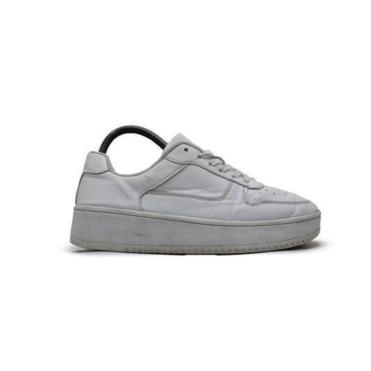 Time And True Memory Foam Casual Shoe