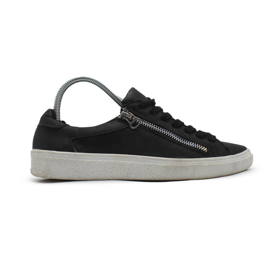 CLASSIC WOMENS CASUAL SNEAKER