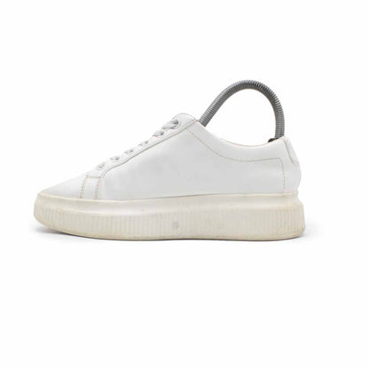 CLASSIC WOMENS CASUAL SHOE