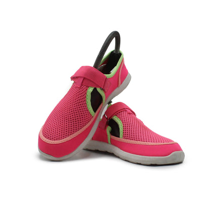 Wonder Nation Girls Water Shoe