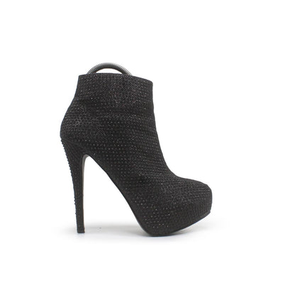 NEW LOOK HIGH HEELED BOOT