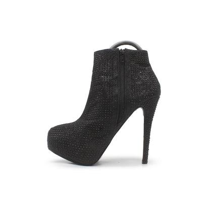 NEW LOOK HIGH HEELED BOOT