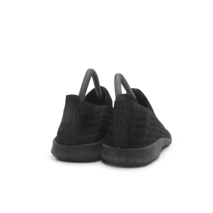 CLASSIC WOMENS SLIP ON