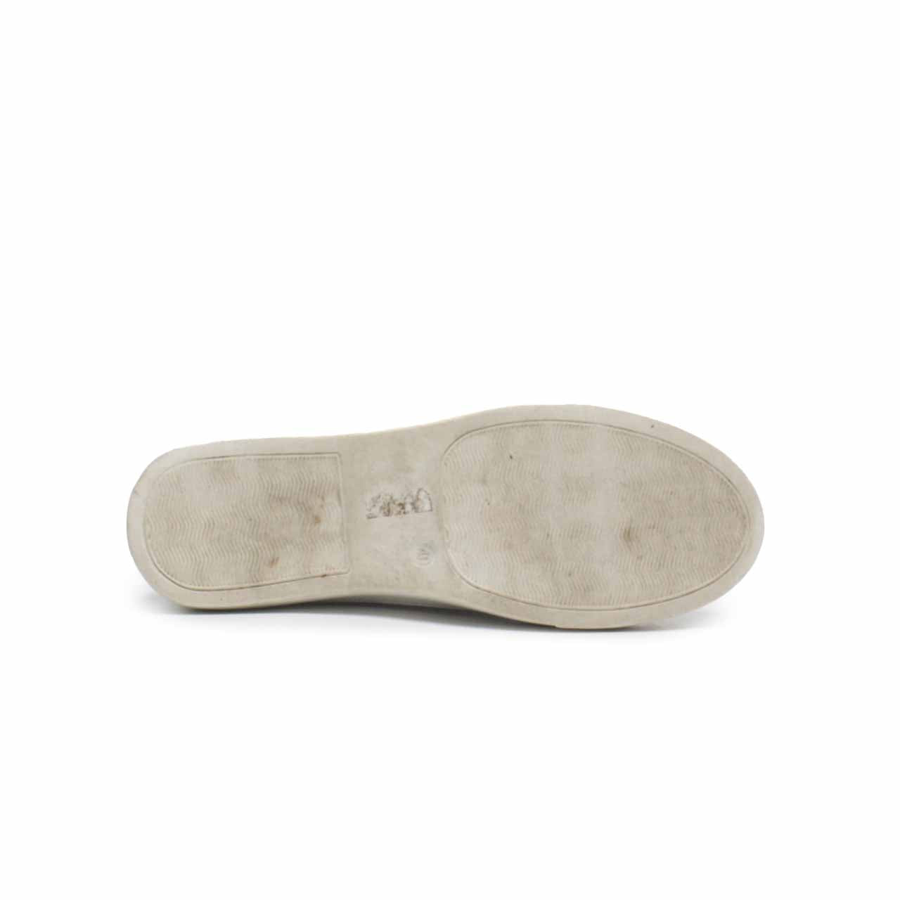 CLASSIC WOMENS CASUAL SHOE