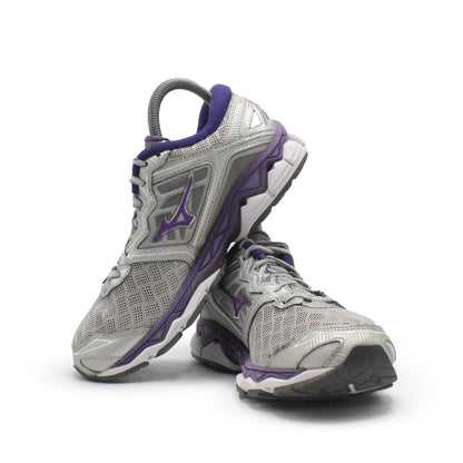 Mizuno Wave Sky Running Shoe