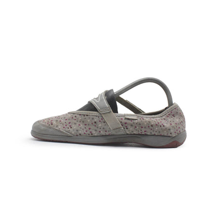 ESSENSOLE WOMENS SLIP ON