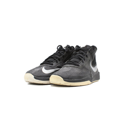 Nike Team Hustle D7 Basketball Shoes