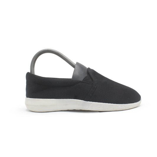 Classic Black Casual Shoe
