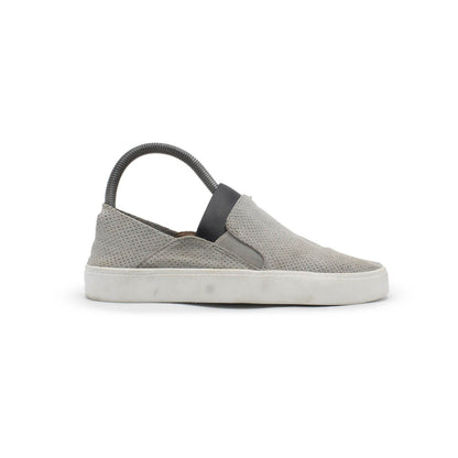 CLASSIC WOMEN SLIP ON