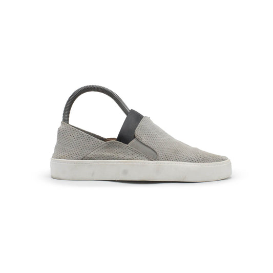 CLASSIC WOMEN SLIP ON